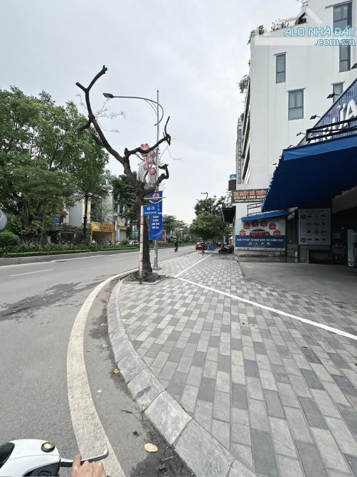Đất mặt phố Lạc Long Quân – view Hồ Tây, xây toà Building cực đẹp. 166m2, mt 6.1m, 90 tỷ - 2