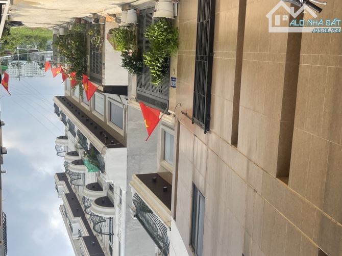 Đất Thống Nhất - 70m2 - 4.5 tỷ - Nở hậu - Khu Phân Lô cao tầng - HXH - 2
