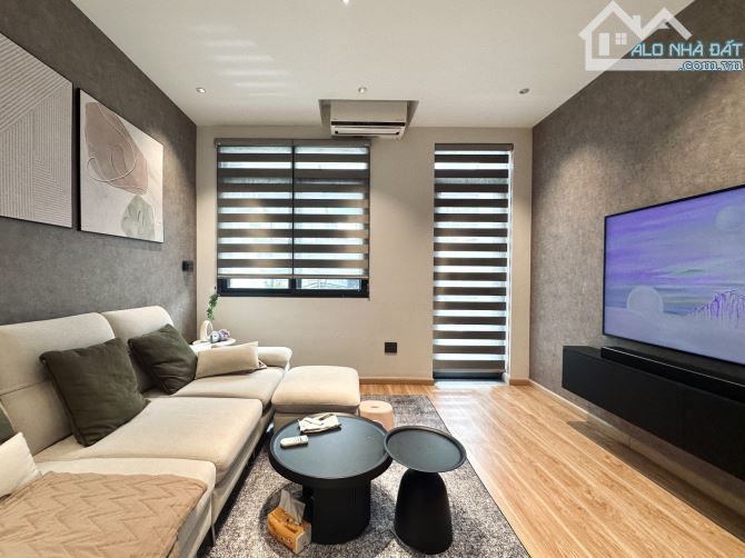 BÁN NHÀ HOÀNG VĂN THỤ – THANG MÁY + GARA OTO – HẺM KINH DOANH 8M – 6 PHÒNG NGỦ - DT 72 M2 - 2