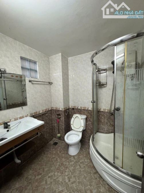 NHÀ 102m2 – HẺM Ô tô – PHAN VĂN HỚN, Q12 – Giá chỉ 5,160 tỷ - 2