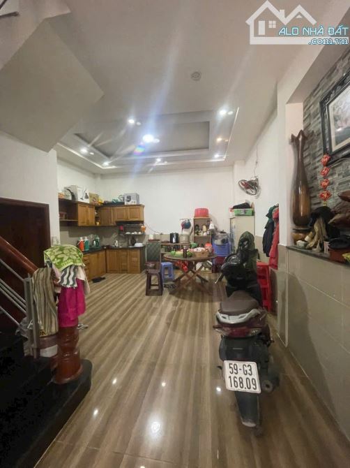 NHÀ MẶT TIỀN GIÁ 6,5 TỎI, 100M2, 3 TẦNG MT ĐƯỜNG HT06, HIỆP THÀNH Q12. - 2