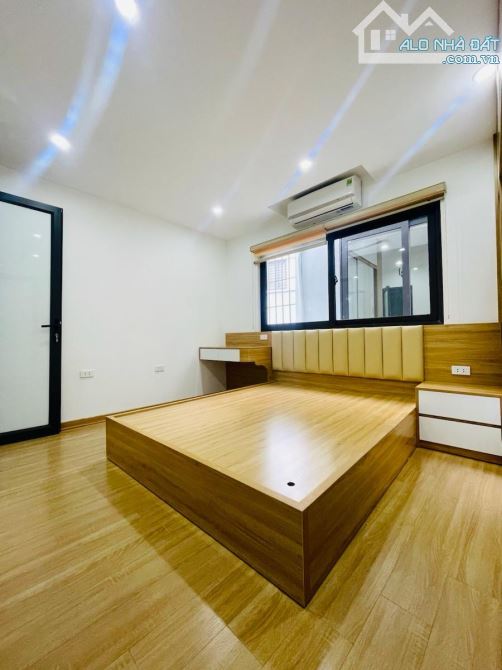 Nhà đẹp Nguyễn Đức Cảnh 2 thoáng, Ô tô đỗ 38m2*5 Tầng full nội thấ - 2