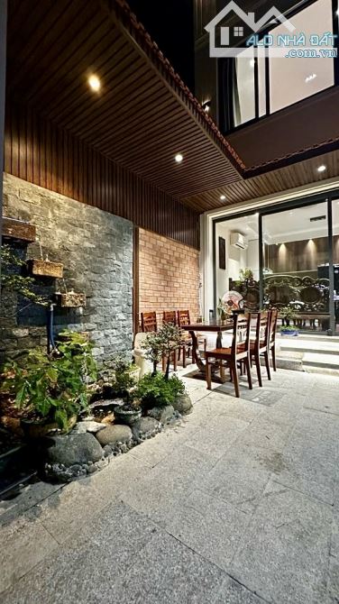 Nh.à mới 4 Tầng - Sân vườn rộng - Ngang 4M - P. Tân Hưng - hơn 6ty - 2