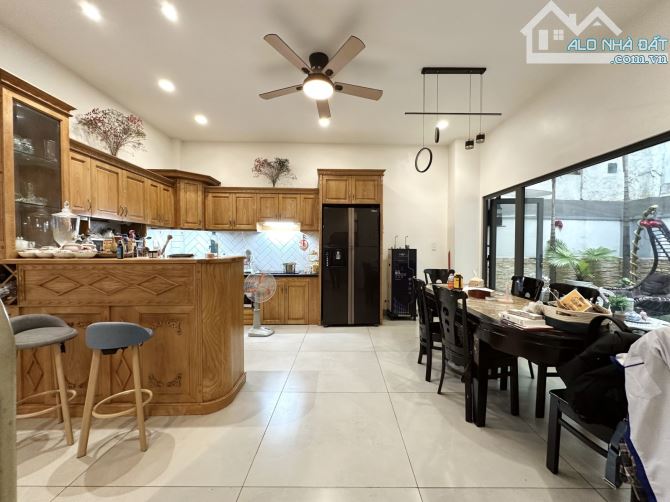 KHU VIP PHAN XÍCH LONG – 95M² – HẺM Ô TÔ 7 CHỖ – NHÀ ĐẸP 4 TẦNG –12 TỶ - 2