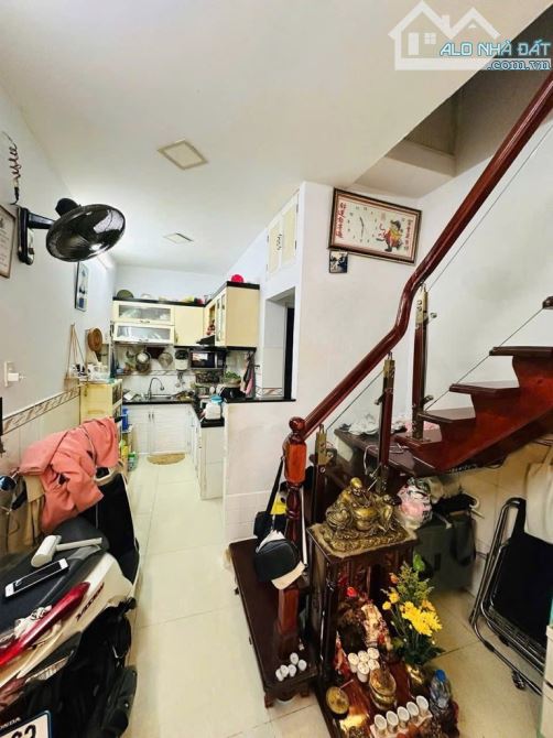 Bán nhà gần HXH Phan Văn Trị P11 Bình Thạnh 31m2 chỉ hơn 4 tỷ - 2