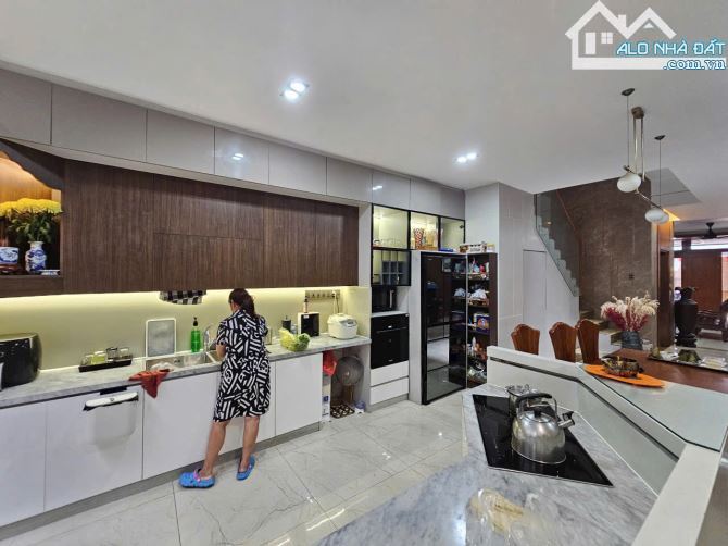 Nhà Mới 5 Tầng Siêu Đẹp – MT Ca Văn Thỉnh, P11, Tân Bình – 5x26m – 25 Tỷ ( ĐTL) - 2