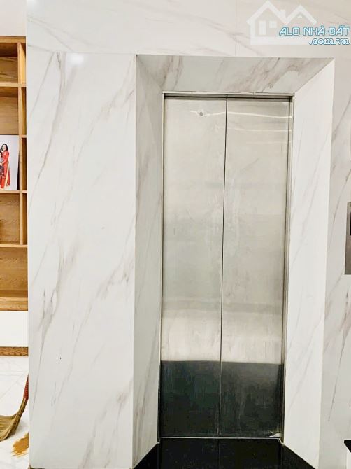 Mặt tiền khu Tên Lửa - 4 tầng - 5x20m - Thang máy xịn - Cạnh Aeon Mall Bình Tân - 2