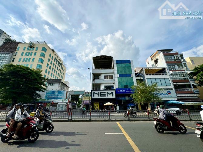 Cho Thuê Nhà MT 7x12m đường Phan Đăng Lưu quận Bình Thạnh - 2