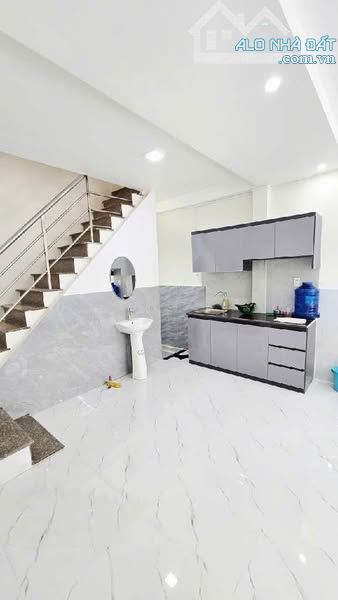 Nhà Đẹp 2 Tầng 52m2 chỉ 3,5 Tỷ - Kha Vạn Cân Chợ Thủ Đức ! - 2