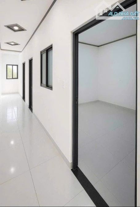 Bán Nhà Gác Lửng SRTC 550 Triệu dt 100m2 Nhà Mới Toanh Ngay Trung Tâm TP - 2