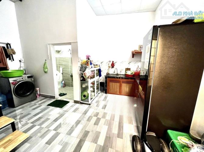 BÁN NHÀ 1 TRỆT ĐƯỜNG CÔ GIANG P. VŨNG TÀU, DT 63M2 NHÀ ĐẸP, PHÙ HỢP Ở GĐ ,GIÁ 3,7 TỶ TL - 2