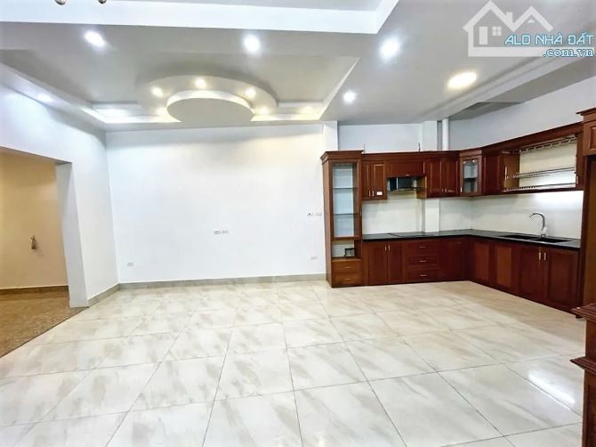 Bán Nhà Phố Xã Đàn, Đống Đa, 65m2, 4 Tầng, MT 6m, Ô Tô Sát Nhà, 10.x Tỷ - 2