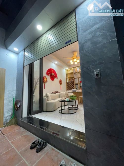 BÁN NHÀ MỚI 5 TẦNG ĐỐNG ĐA 50m RA OTO, CHỈ VIỆC XÁCH VALI VÀO Ở 5.75 TỶ - 2