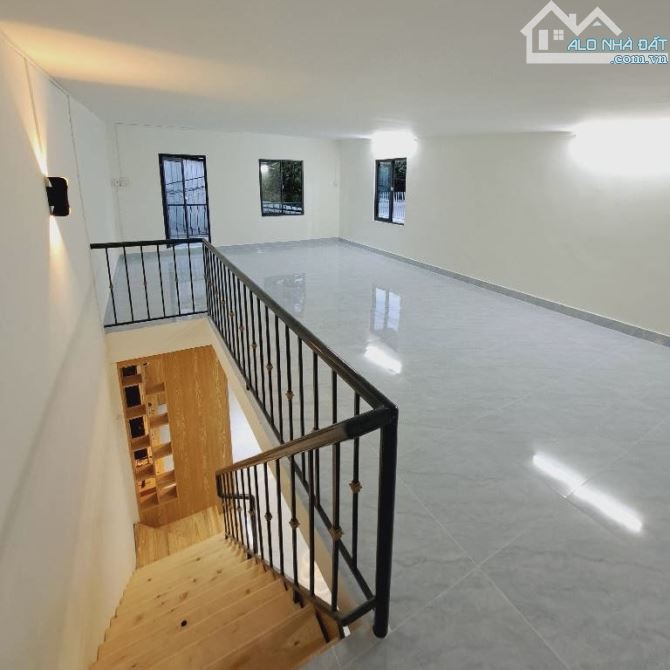 TânPhú Gần Metro 2, nhà mới lô góc 2 tầng, DT 4.5x11m, Tài chính 2T - 2