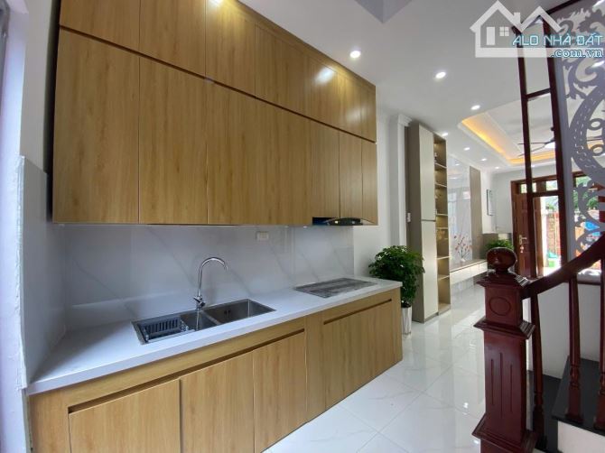 CỰ KHỐI – NHÀ CÓ SÂN VƯỜN SIÊU HIẾM – OTO ĐỖ CỬA – GIÁ CHỈ 6,86 TỶ. - 2