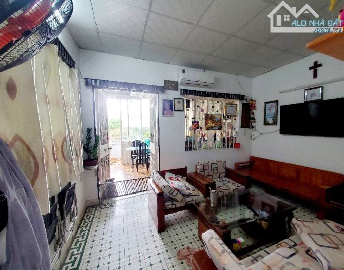 Chủ bán gấp nhà DT 60m, hẻm xe hơi, gần chợ Bà Chiểu, P5, Bình Thạnh - 2
