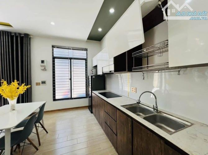 Nhà 3 tầng kiệt oto Ông Ích khiêm đang có dòng tiền thuê ổn định - 2