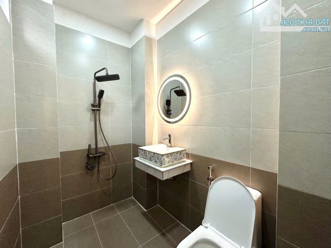 HÀNG HIẾM ! Tòa Nhà CHDV đường Đồng Nai, Q.10 | DT: 3 X 16m | Hầm + 7 Tầng | - 2