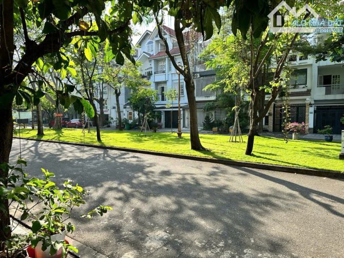 🏡 Biệt Thự Góc 2MT Thảo Điền, CN 1.009m², Hầm 8 Tầng, Thuê 100Tr/Th – Giá 199 Tỷ - 2