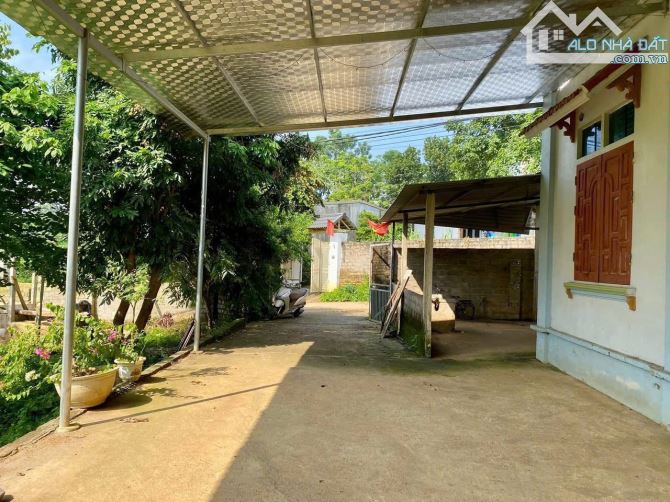 Bán đất tặng nhà DT 975m2, thổ cư 150m mặt tiền 30M đường 2 xe tải tránh_Yên Bài Ba Vì - 2