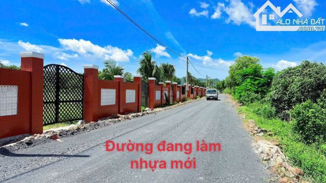 🌿 Đất nền 661m² TT Phước Hải – View đẹp, rào cổng kiên cố, cách biển 5km, chỉ 2.58 tỷ/lô - 2