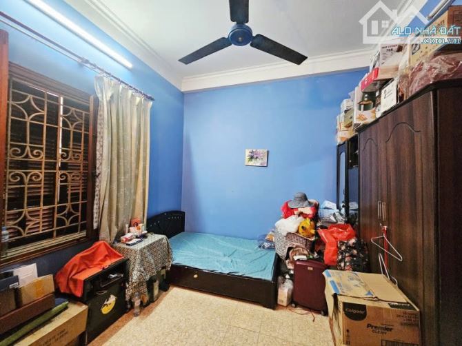 BÁN NHÀ PHỐ NGUYỄN KHANG Ở KINH DOANH NGÕ THÔNG Ô TÔ 7 CHỖ VÀO NHÀ GIÁ 18 TỶ - 2