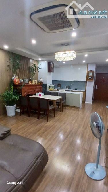 VẠN PHÚC - DÂN XÂY - CẠNH HIMLAM – Ô CHỜ THANG MÁY - VỈA HÈ - Ô TÔ TRÁNH - KD – 60M. - 2