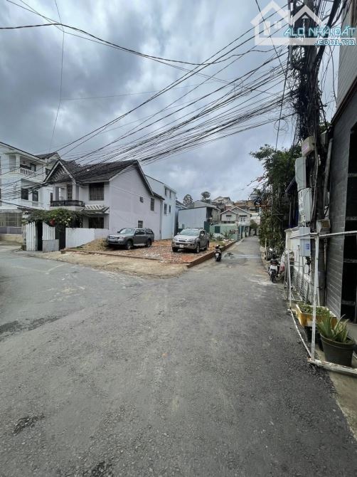 GIẢM MẠNH BÁN GẤP NỀN ĐẤT 2 MẶT TIỀN NGAY TRUNG TÂM ĐƯỜNG PHAN CHU TRINH - 2