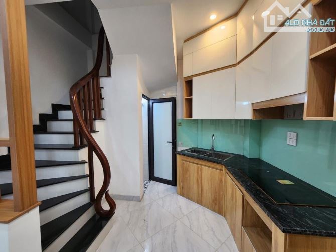 NHÀ ĐẸP NGÔ QUYỀN - LA KHÊ – 35m² x 5T – DÂN XÂY CHẮC CHẮN – NGÕ RỘNG THOÁNG – Ô TÔ ĐỖ CỬA - 2