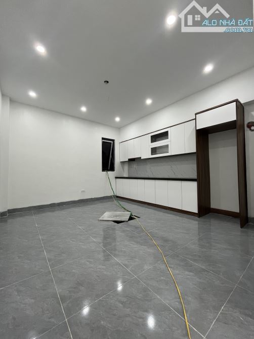Bán nhà Lai Xá ô tô đỗ cửa 40m2 4 tầng mặt tiền 4m vuông đẹp nội thất như hình 4 tỷ 5 - 2