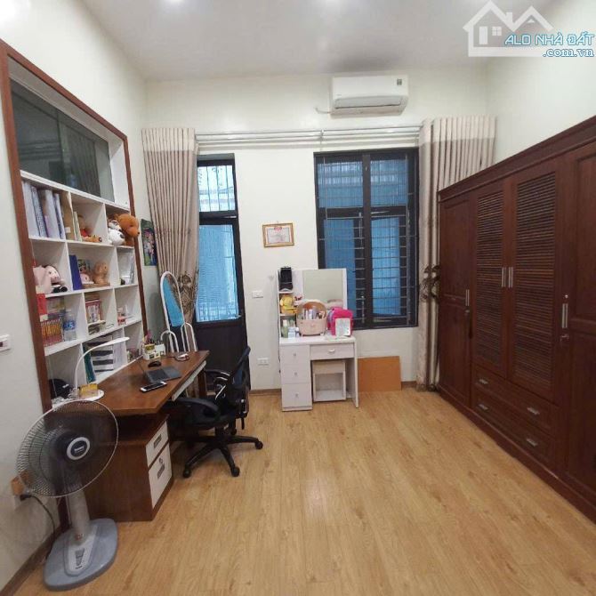 NGÔ THÌ NHẬM - HÀ ĐÔNG - 56M2 - 10.1 TỶ - MẶT TIỀN 6.3M - LÔ GÓC 3 THOÁNG - DÂN XÂY - 2