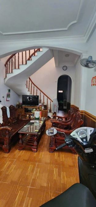 Bán nhà  2 tầng 2 mê mặt tiền đường Hòa Mỹ 5, đối diện cổng Trường Nguyễn Thượng Hiền - 2