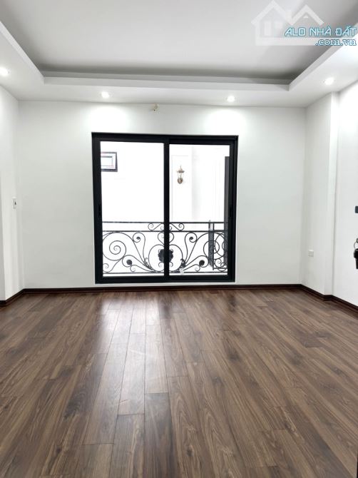 BÁN NHÀ ĐƯỜNG BÁT KHỐI 35M2, 5 TẦNG Ở NGAY, Ô TÔ ĐỖ CỔNG, 5.35 TỶ. - 2