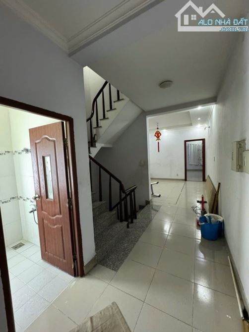 Bán nhà 4 tầng Cao Xuân Dục Quận 8, 85m2, giáp Quận 5 chỉ 7 tỷ 3 - 2