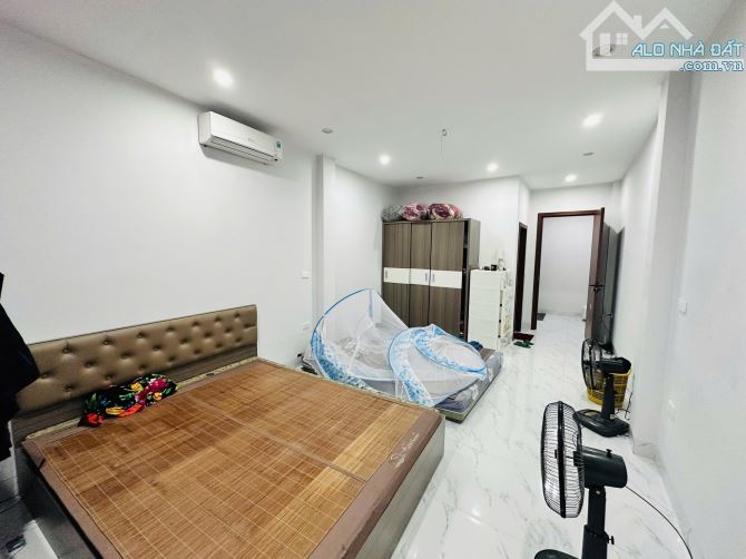Siêu hiếm! Phố Lò Đúc, gần hồ Hoàn Kiếm, kinh doanh, gần phố, 42m2, 5 tầng ở luôn. - 2