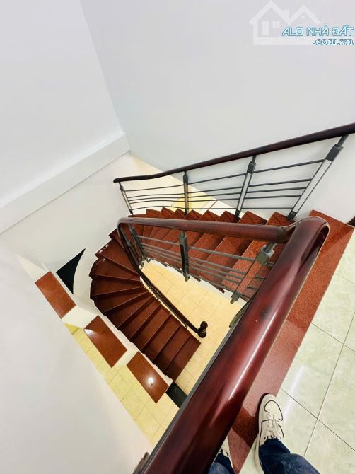 Chủ gấp bán nhà HXH 4m hẻm 1036/ CMT8, P5 - Khu Cư Xá Tự Do, DT: 59m2 [nở hậu]. Chỉ 7.7 tỷ - 2