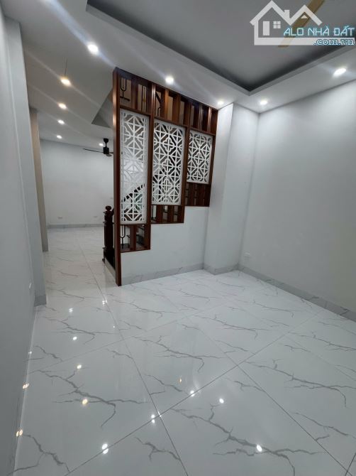 Bán Nhà 4 Tầng phố Hưng Phúc- Hoàng Mai 48M- Nhỉnh 7 tỷ(TL) - 2