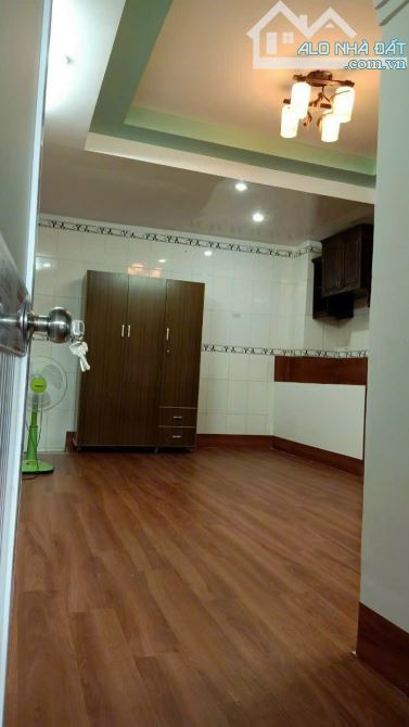 GÒ VẤP - NHÀ 5 TẦNG, HẺM Ô TÔ TRÁNH NHAU - DÒNG TIỀN 35 TRIỆU/THÁNG! - 2