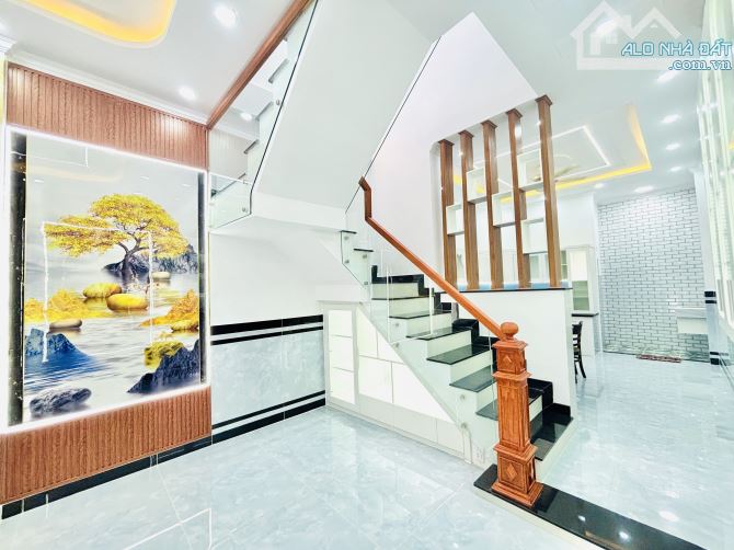 Bán Nhà Lâm Thị Hố Q12 -72 M2( 4 x18m )- 2Tầng- HXT - Chỉ 5,75Tỷ. - 2