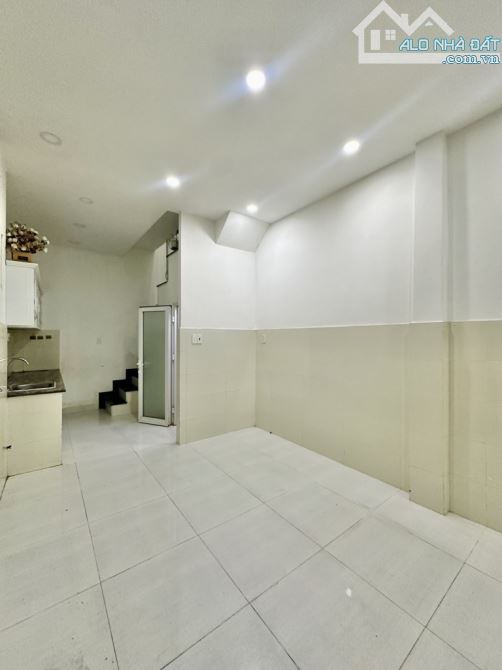 Bán nhà 2 tầng, 27m² (5x7), Hẻm xe hơi Lũy Bán Bích, gần CV Đầm Sen, chi hơn 3 tỷ - 2
