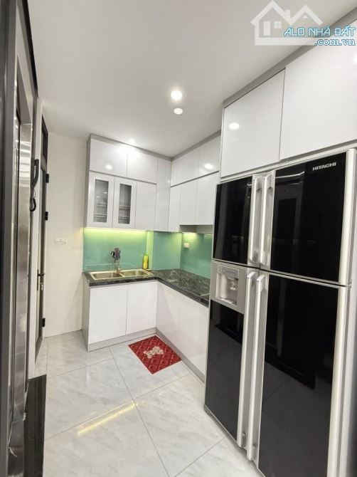 - Bán nhà Trần Cung, 20m ô tô, nội thất xịn sò, sát phố, 48m2, 9.3 tỷ. - 2