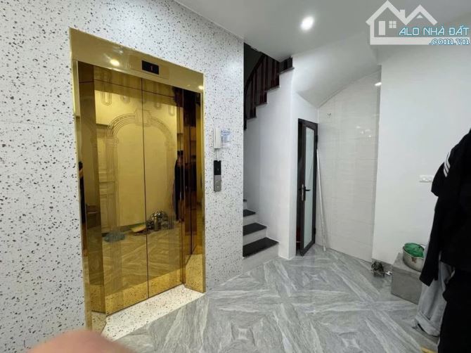BÁN NHÀ ĐẸP HOÀNG HOA THÁM, 6 TẦNG, THANG MÁY, Ô TÔ VÀO NHÀ – SỔ CHÍNH CHỦ, GIÁ CHỈ 9.5 TỶ - 2