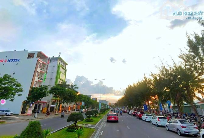Bán cặp đất biển Nguyễn Tất Thành gần Tôn Thất Đạm, Thanh Khê 250m2, ngang 10m - 2