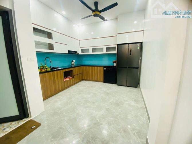 Hoàng Mai Mặt Ngõ 65m,Thang Máy, 4 Tầng, 4 Ngủ, Cách Phố 15m,Chính Chủ 12.5 Tỷ - 2