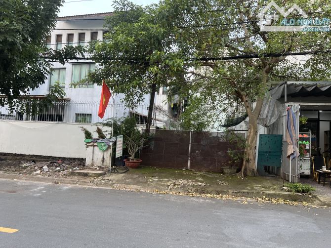 BÁN ĐẤT MẶT TIỀN ĐƯỜNG GIANG VĂN MINH -THẢO ĐIỀN Q.2 GIÁ 24,5 TỶ - 2