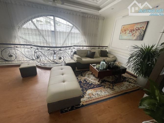 nhà đẹp sài đồng long biên.lô góc thang máy gala oto .oto tránh.dt 50m2 giá chỉ nhỉnh12 tỷ - 2