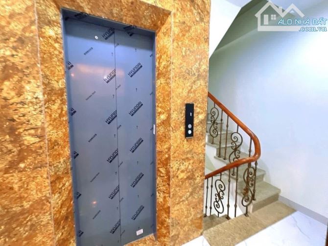 CƠ HỘI HIẾM CÓ: Nhà Đẹp Xuân La, Ô Tô Tránh, 50m², 7 Tầng, Thang Máy, Lô Góc - 2