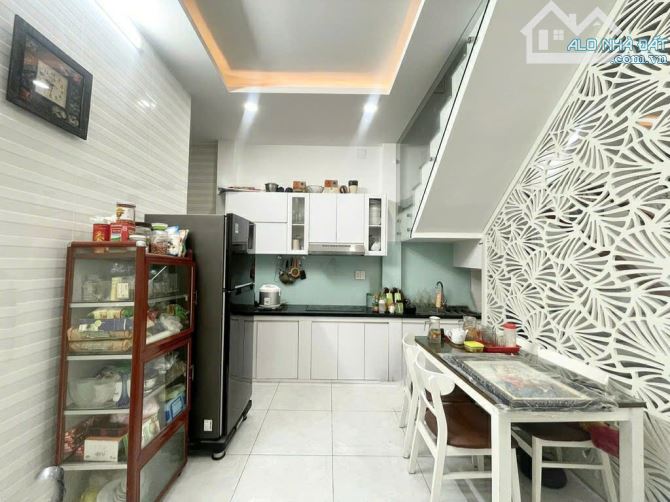 NHÀ 4 TẦNG - NGÃ TƯ 7 HIỀN - XÂY FULL 44 M2. - 2