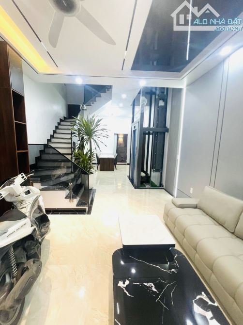 Bán nhà 54m2 thang máy khu phân lô cao cấp Sở Dầu, Hồng Bàng 6,x tỷ. - 2