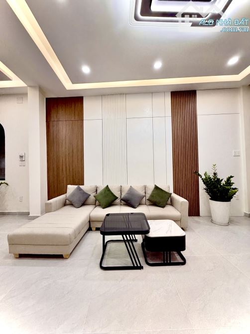Nhà mặt tiền vừa ở vừa kinh doanh, 5 tầng, 72m2 sổ nở hậu, 4 phòng ngủ đầy đủ nội thất. - 2